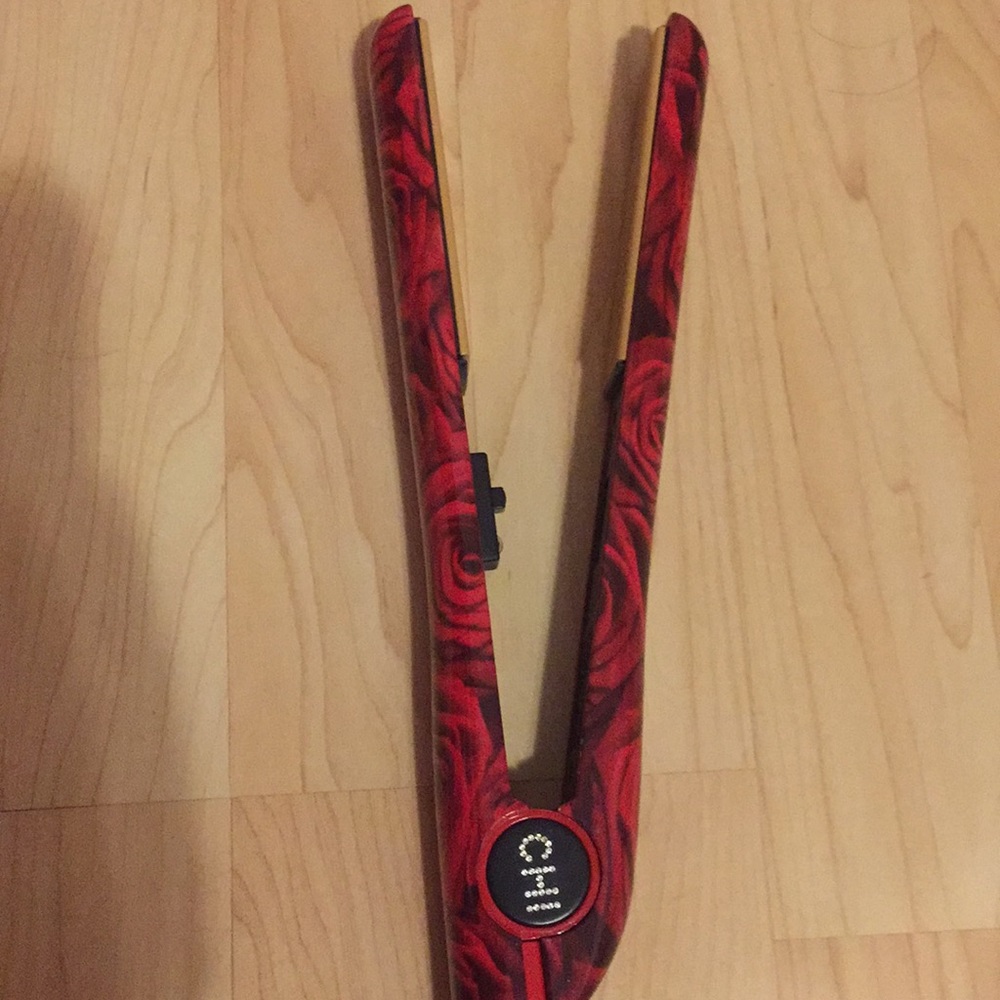 Rose Chi straightener